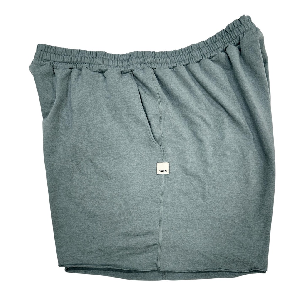 Vuori Shorts Womens Medium Dusty Pine Green Heather VW3007